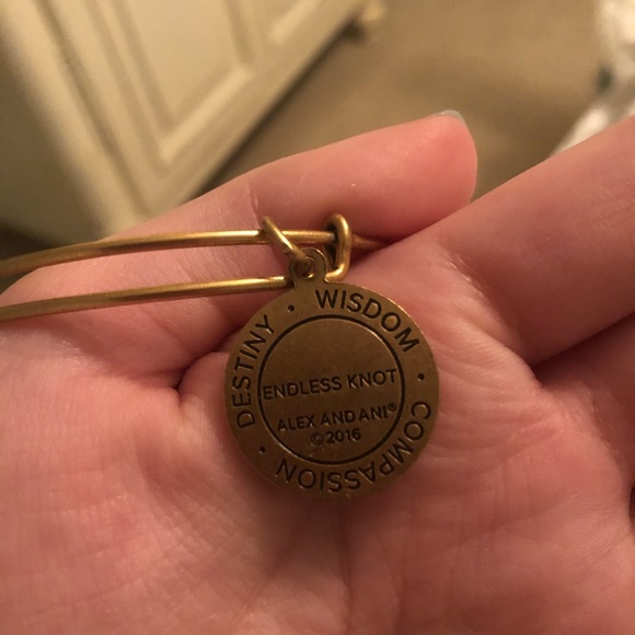 ⭐️Endless Knot Alex & Ani Bracelet⭐️ - Picture 3 of 3